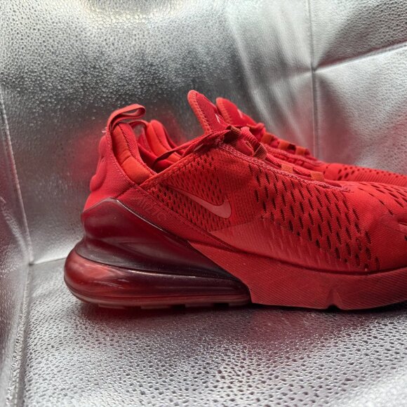 Size 11 Nike Air Max 270 University Triple Red Mens Running Shoes CV7544-600 - Picture 2 of 12